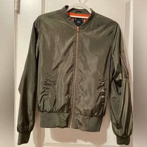 IRIS jacket color olive, size S